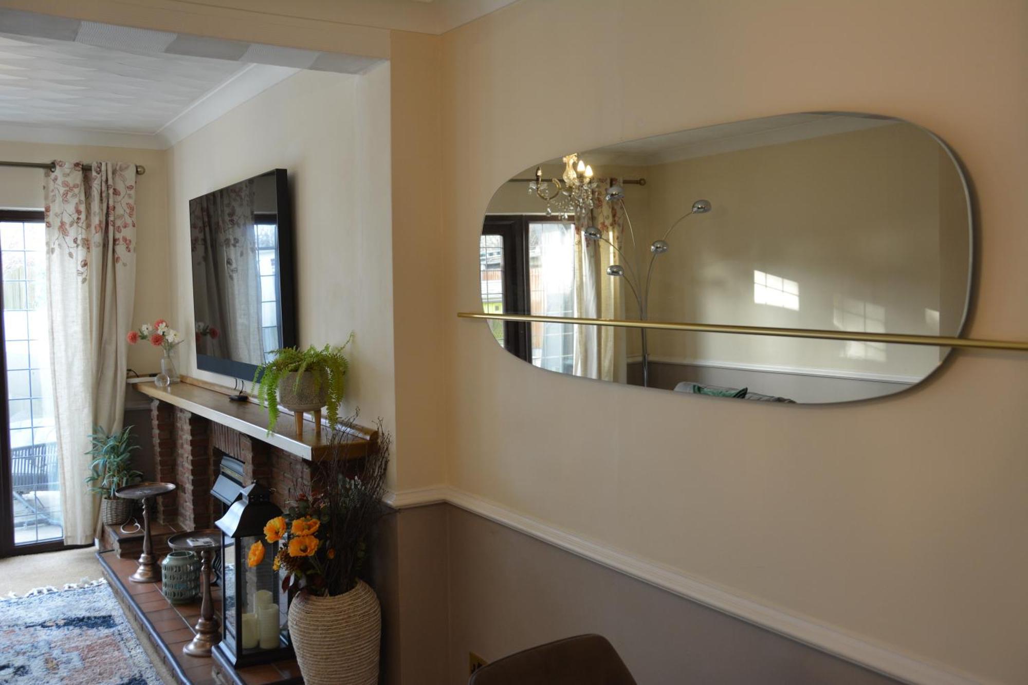 Cozy, Modern, Spacious 4 Bedroom House In London Romford Ngoại thất bức ảnh