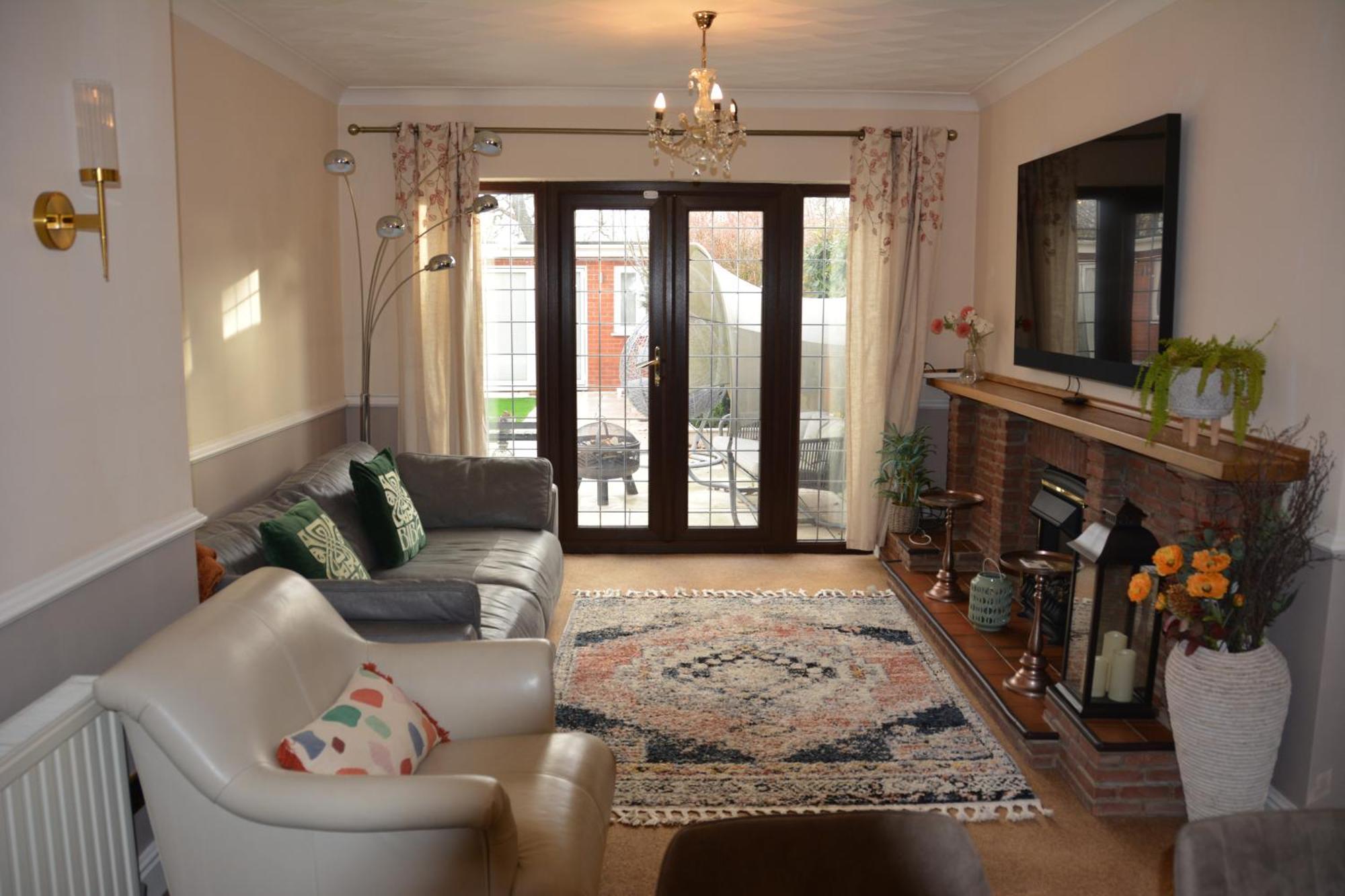 Cozy, Modern, Spacious 4 Bedroom House In London Romford Ngoại thất bức ảnh